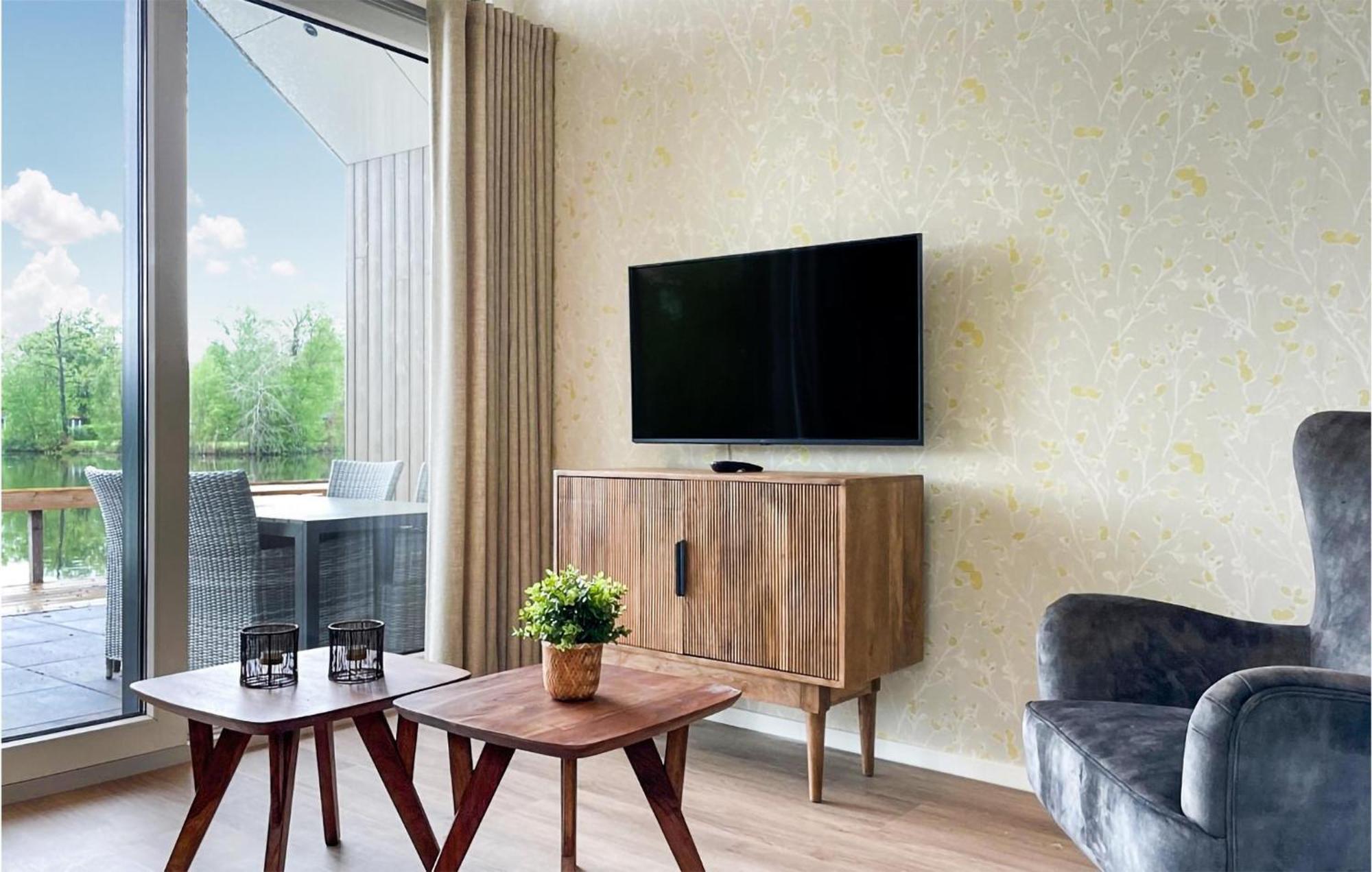 Cozy Home In Oosterwolde With Sauna Eksteriør bilde